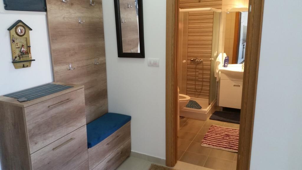 Apartman Dajana Ulcinj Exterior foto