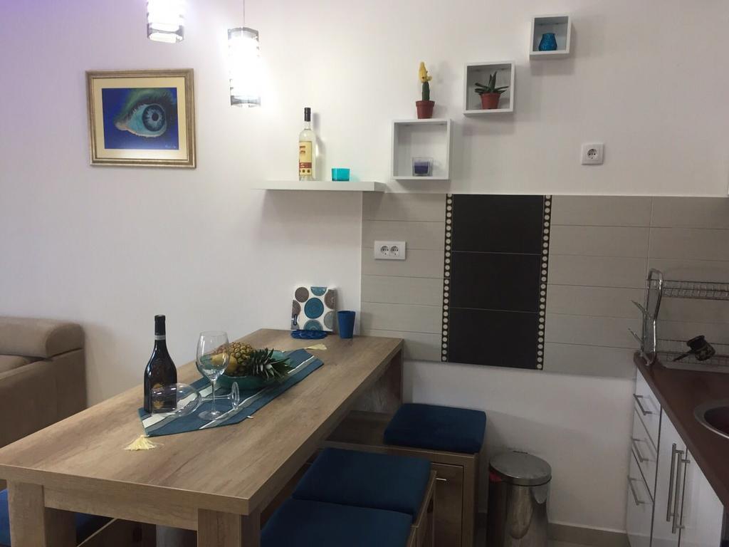Apartman Dajana Ulcinj Exterior foto