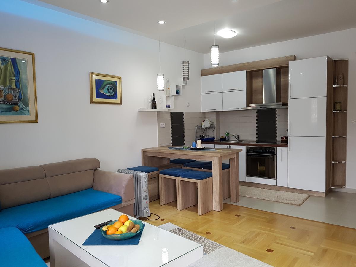 Apartman Dajana Ulcinj Exterior foto