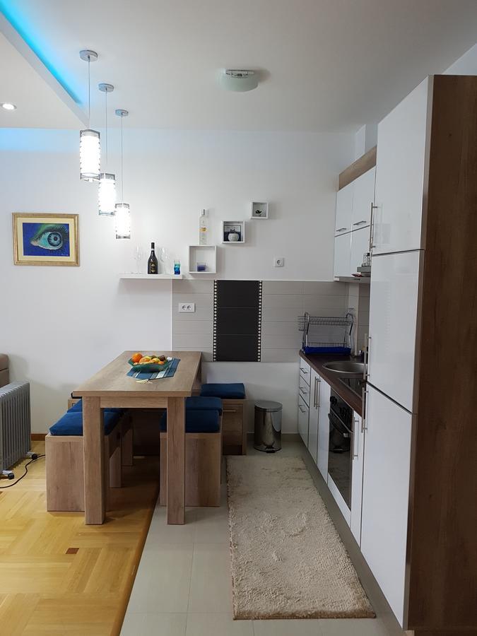 Apartman Dajana Ulcinj Exterior foto