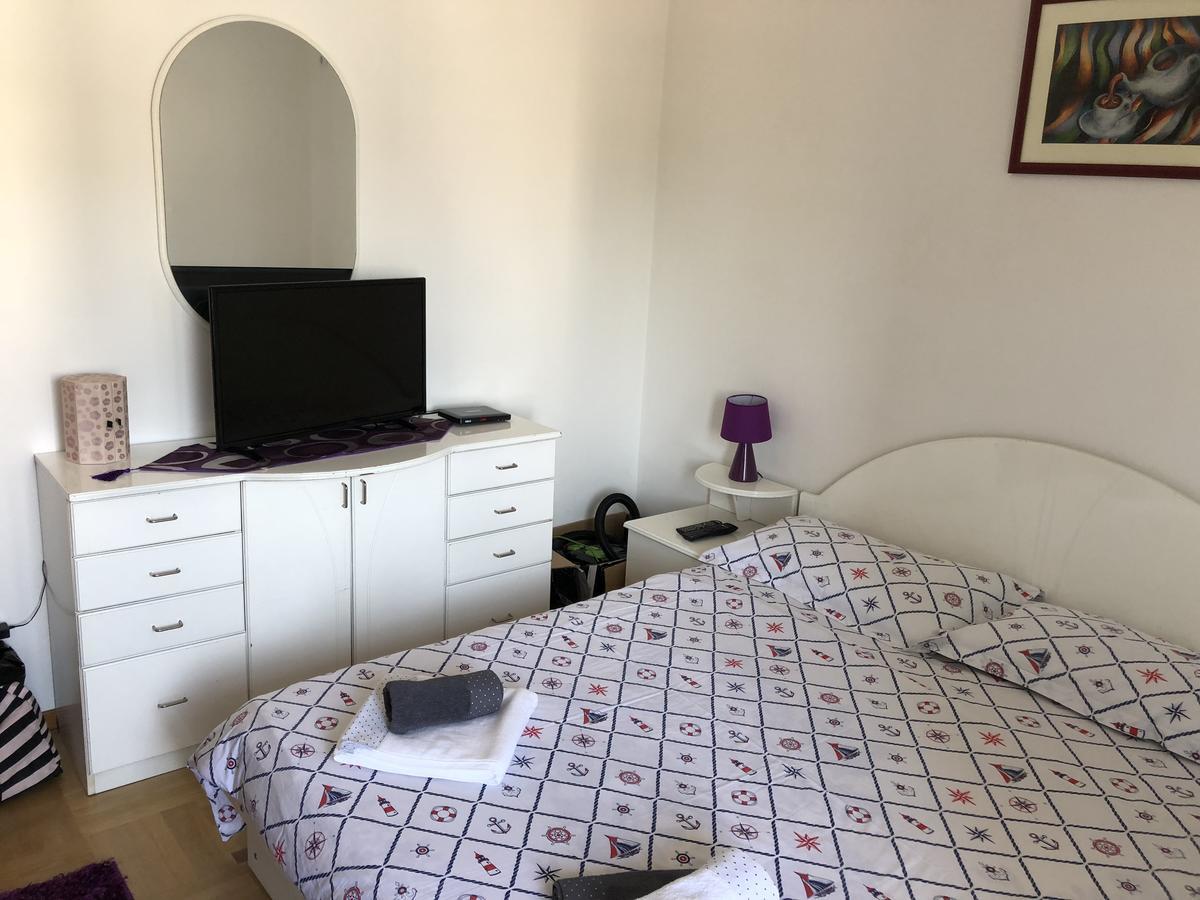 Apartman Dajana Ulcinj Exterior foto