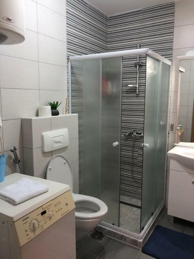 Apartman Dajana Ulcinj Exterior foto
